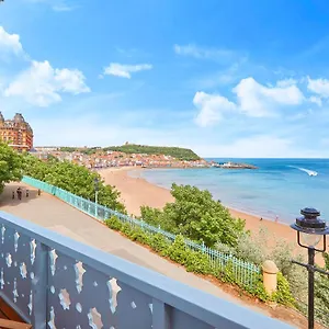 The Hot Tub, Pool, Gym, Location Holiday home Scarborough